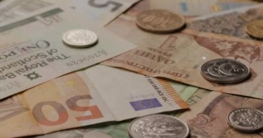 Birçok ülkeden Para Banknotları ve Paralar