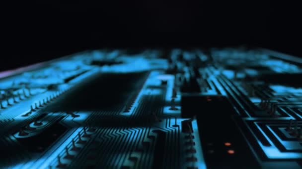 Tecnología electrónica de placa de circuito de primer plano — Vídeo de stock