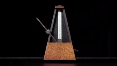 Bir tablo üzerinde tıklatarak Metronom