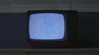 Eski televizyon çekmiyor.