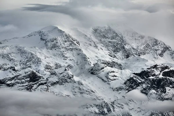 Montanhas nos Alpes — Fotografia de Stock