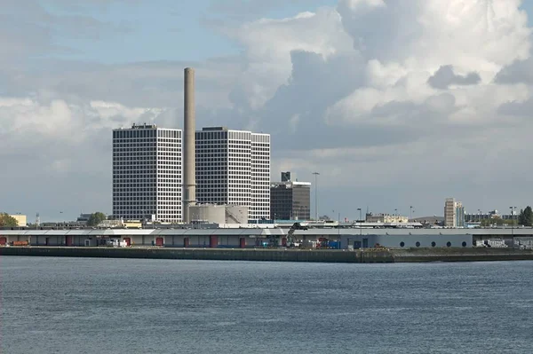 Rotterdam cityscape warehouse near the ports — Stockfoto