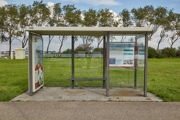 Boat transport stop in Rotterdam — Φωτογραφία Αρχείου