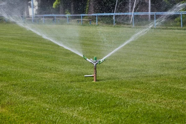 Impact Sprinkler Irrigating Lawn Soccer Field — Stock Photo, Image