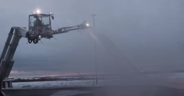 Helsínquia Finlândia Por Volta 2022 Inverno Degelo Asas Aviões Superfícies — Vídeo de Stock