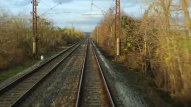 Sürücülerin bakış açısından tren yolculuğu bakış açısı