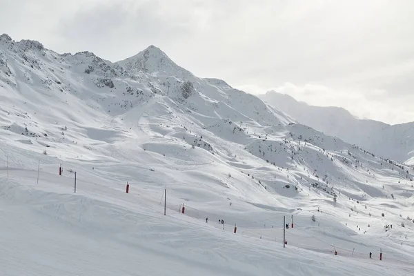 法国阿尔卑斯山脉 Paradiski Plagne的滑雪场 — 图库照片