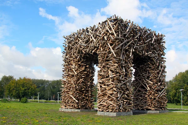 Arco de logs — Fotografia de Stock