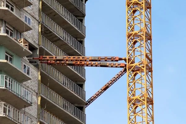 Fastening of the modern tower crane — Stock Photo, Image