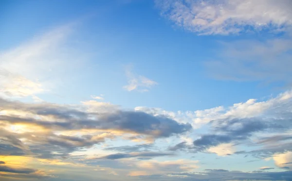 Ciel après le coucher du soleil. Composition naturelle — Photo