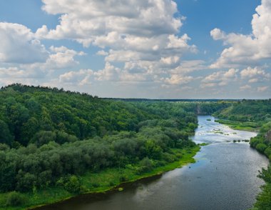 Yaz aylarında nehir