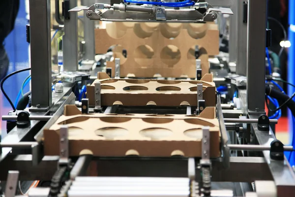 Production of cardboard packaging — Stock Photo, Image