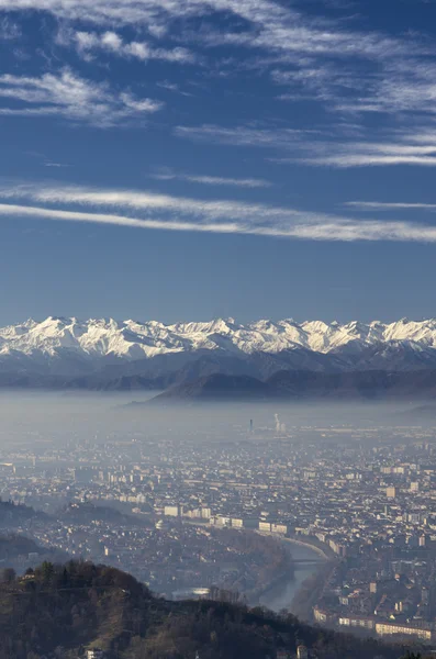 Vue panoramique de la ville de Turin depuis Superga Hill — Photo