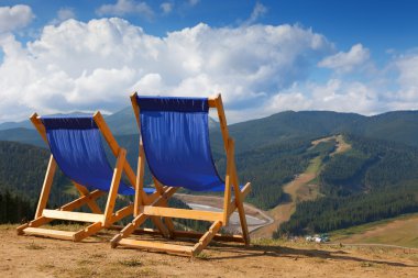 dağ iki şezlonglar