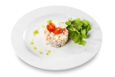 geleneksel Rus salatası 