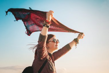 romantik Bayan kırmızı çırpınan eşarp