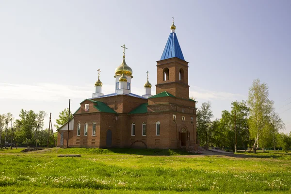 Die Dorfkirche von Sawjalowo — Stockfoto