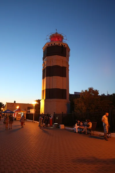 Vuurtoren aan de kust van de Zwarte Zee stad anapa — Stockfoto