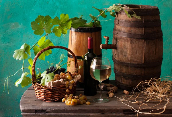 Nature morte avec vin blanc — Photo