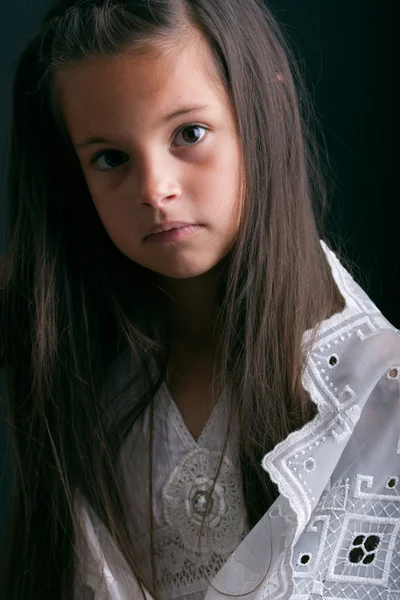 Giovane ragazza in studio — Foto Stock