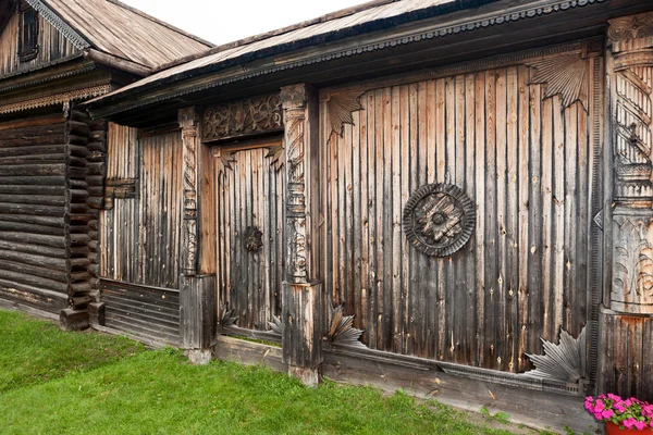 Gate of the manor XIX century peasant. — Stock Photo, Image