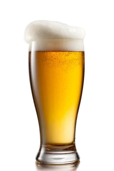 Beer in glass isolated on white background — Stock Photo, Image