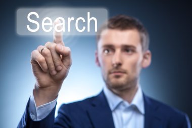 dokunmatik ekranda arama düğmesine basarak iş adamı