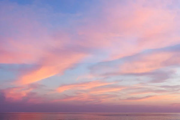 Schöner Sonnenuntergang — Stockfoto