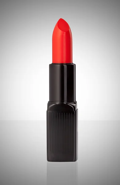 Roter Lippenstift isoliert auf weißem Hintergrund — Stockfoto