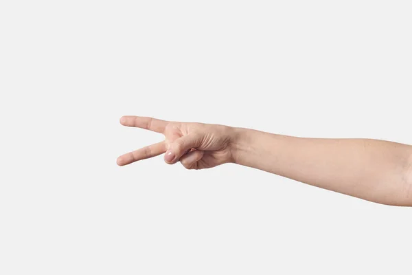 横向胜利的姿态 和平的标志 字母V的手语或第二 第二的高加索女性的手孤立的白色背景 — 图库照片