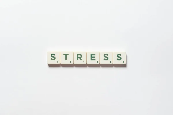 Stress Mot Formé Blocs Scrabble Sur Fond Blanc Sensibilisation Santé — Photo