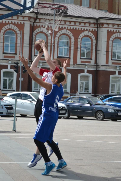 Dia da juventude de 2013, Tyumen. Competições de basquete em Tsvetno — Fotografia de Stock