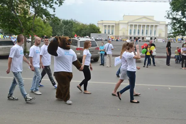 Preparation for carnival procession in a City Day. Tyumen, Russi — Stock Photo, Image