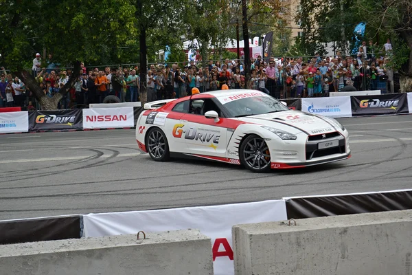 Tyumen 18.08.2013 görkemli nısmo g-sürücüye ilk kez — Stok fotoğraf