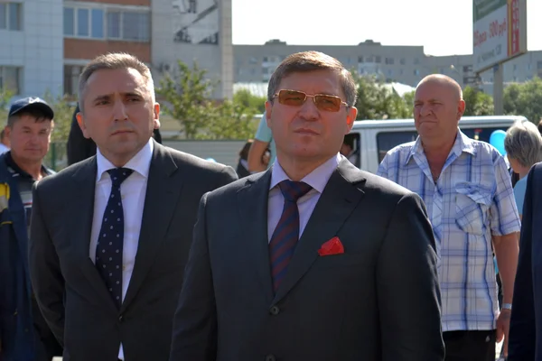 El gobernador de la región de Tyumen Vladimir Yakushev en oficial — Foto de Stock