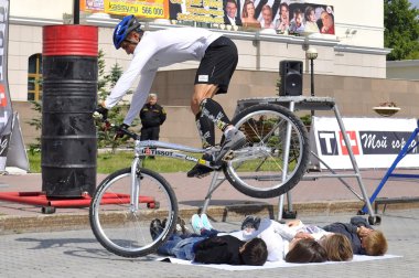 Timur ibragimov, Rusya'nın şampiyonu döngüsü yargılanıyor