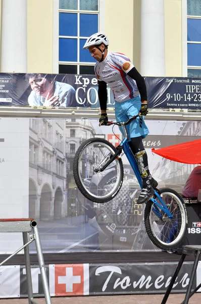 Michail sukhanov, šampion Ruska na zkušební cyklus — Stock fotografie