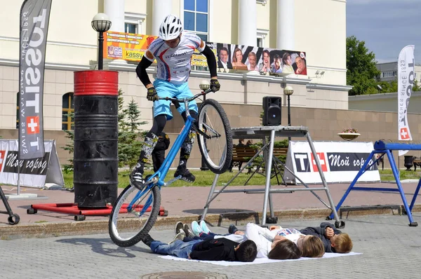 Mikhail Sukhanov , the champion of Russia on a cycle trial — Stock Photo, Image