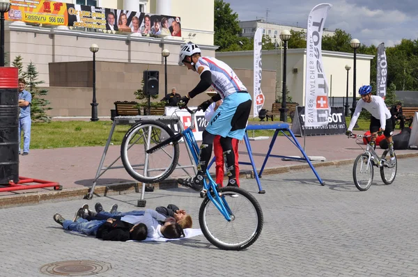 Timur Ibragimov and Mikhail Sukhanov's performance, champions of — Stock Photo, Image