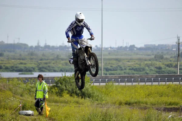 Kompetisi balap lintas negara regional di Tyumen 02.08.2014 . — Stok Foto