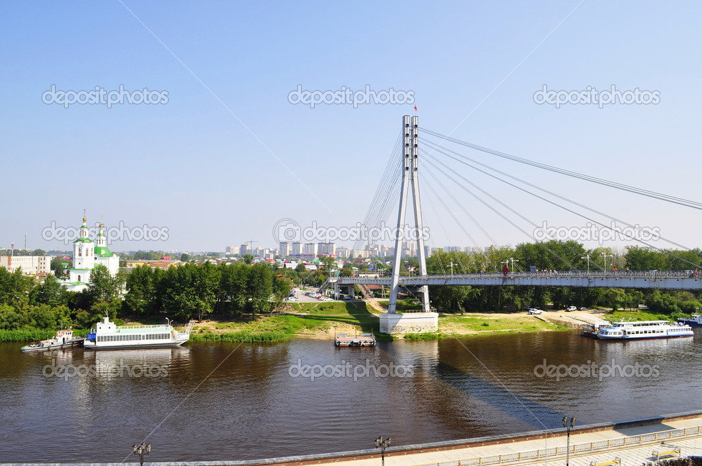 Ножной Кабельный Мост В Тюмени, Россия. Мост Влюбленных Стоковое.