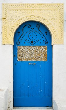 mavi kapı süsü