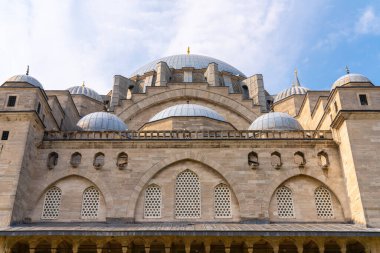 Türkiye 'nin en güzel ve en saygın camilerinden biri olan Süleyman Camii. İstanbul 'da Mart 2021' de yakalandı.