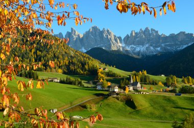 St. magdalena dolomites içinde