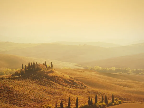 Tuscan villa sunrise — Stock Photo, Image