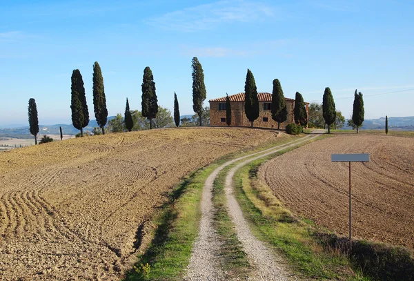 Tuscany'de ev — Stok fotoğraf