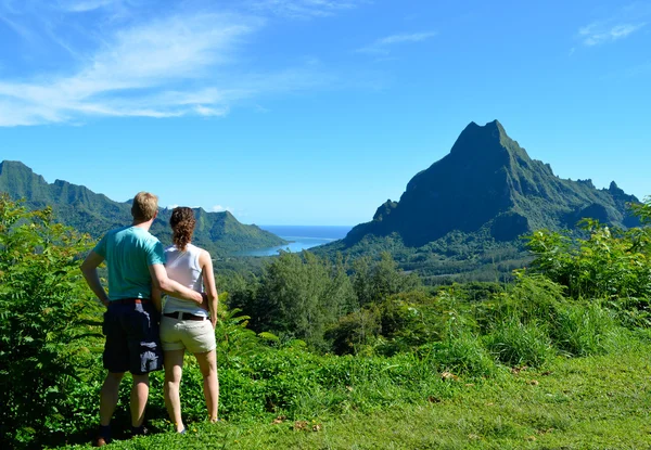 Couple in French Polynesia — Stock Photo, Image