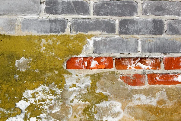 Texture. A ruined wall of bricks — Stock Photo, Image