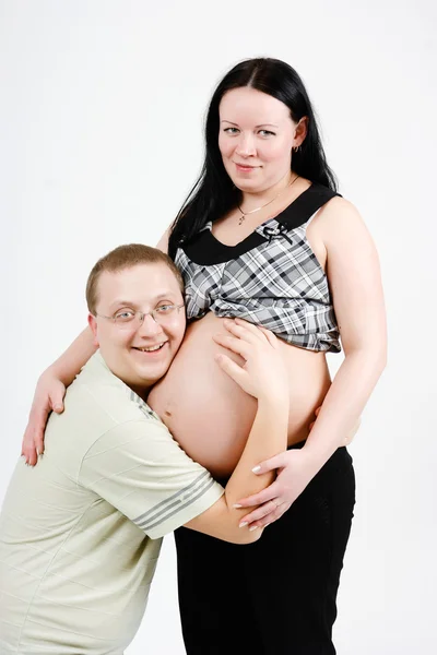 Parents heureux. Mari et femme enceinte — Photo