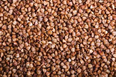 karabuğday kabuğu çıkarılmış. arka plan